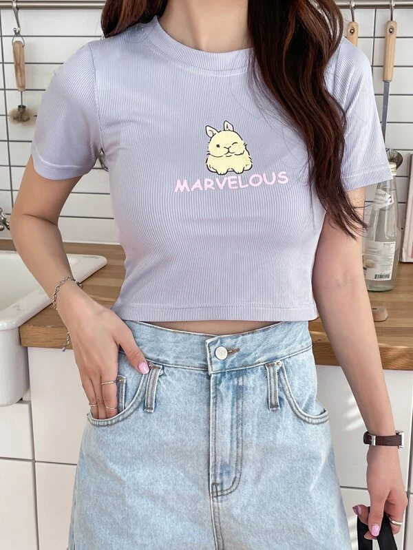 Camiseta corta con estampado de letra y dibujos animados