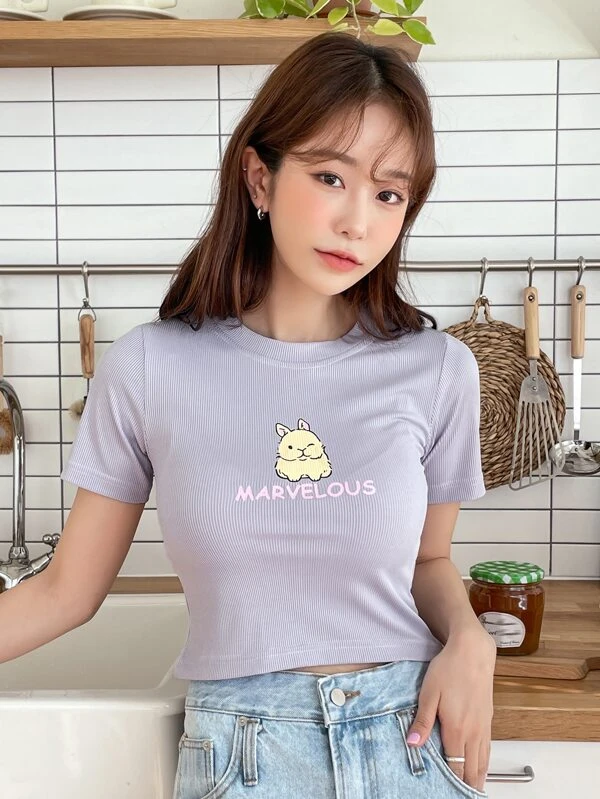 Camiseta corta con estampado de letra y dibujos animados - Imagen 4