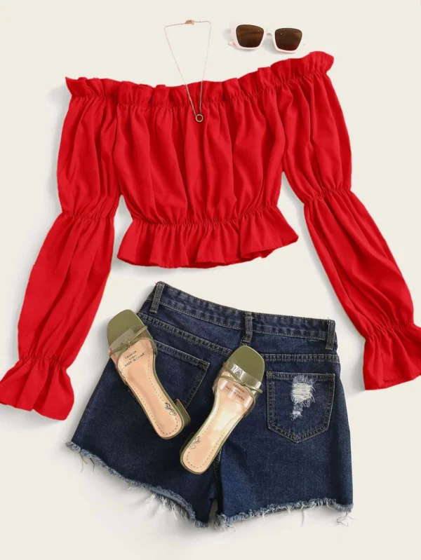 Blusa unicolor de hombros descubiertos ribete fruncido