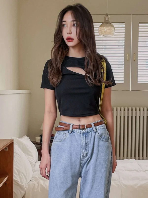 Camiseta ajustada corta unicolor con abertura - Imagen 6