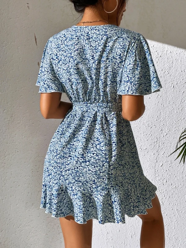 Vestido con cintur?n con estampado floral de manga mariposa ribete con fruncido cruzado - Imagen 3