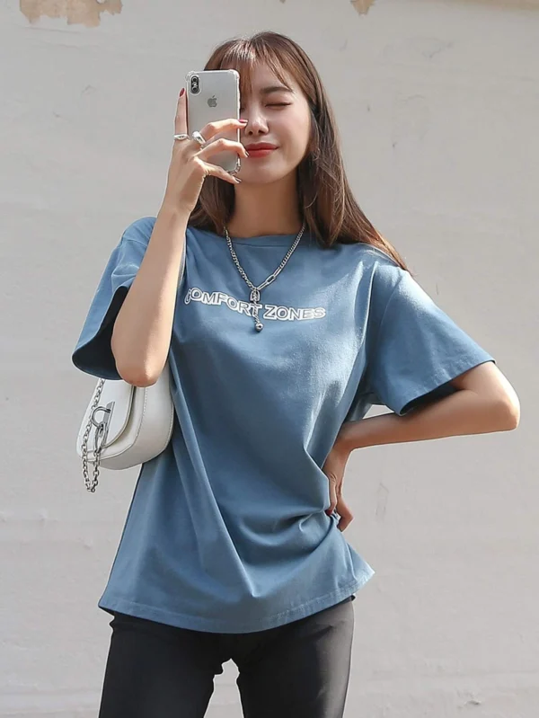 Camiseta de hombros ca?dos con estampado de letra