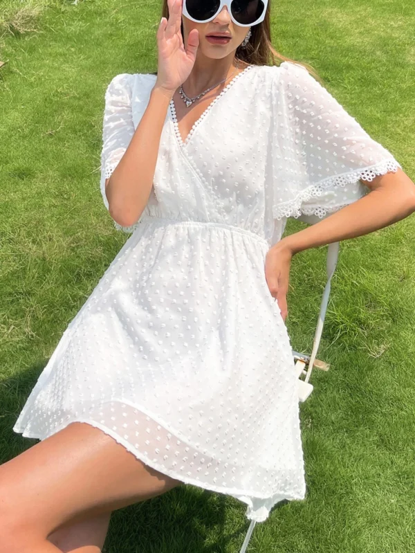 Vestido de lunares escote cruzado de manga con volante - Imagen 5