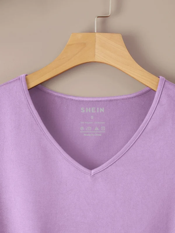 Camiseta unicolor de cuello V - Imagen 4