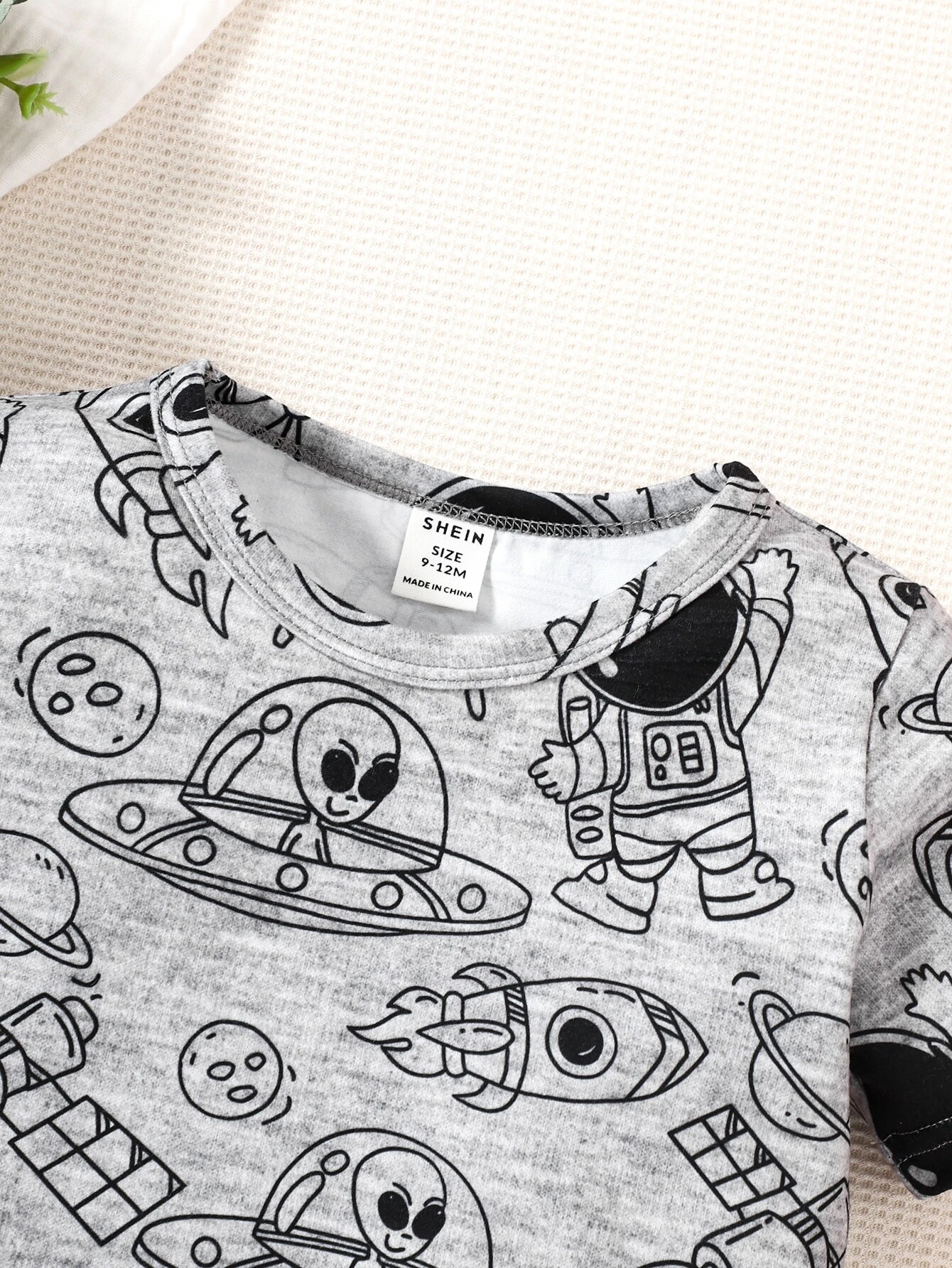 Beb? Camiseta cohete & astronauta con estampado - Imagen 5