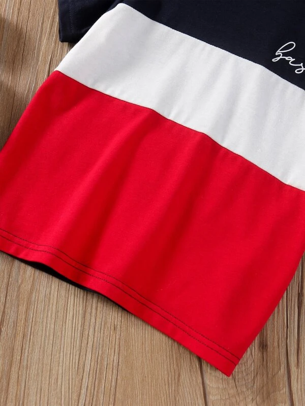 Camiseta con estampado de letra con costura - Imagen 2