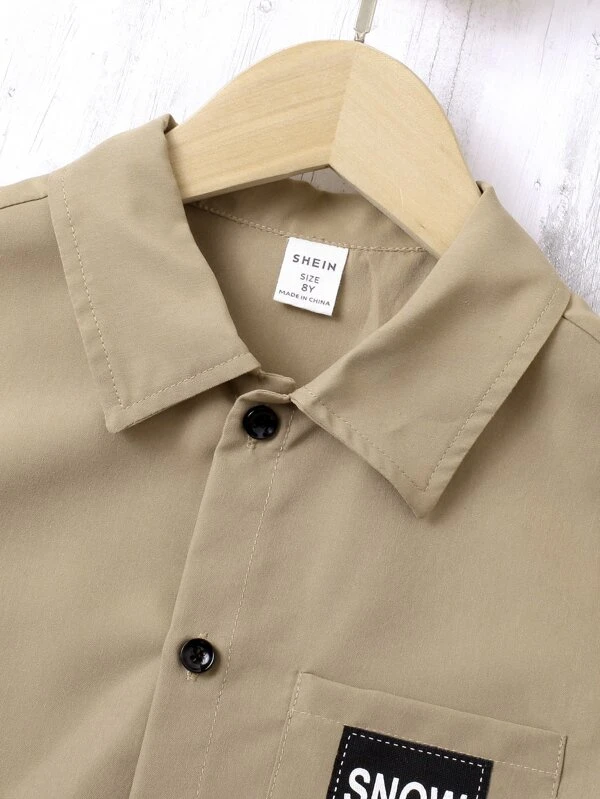 Chicos Camisa con dise?o de parche de letra con bolsillo delantero & Shorts sin camiseta - Imagen 8