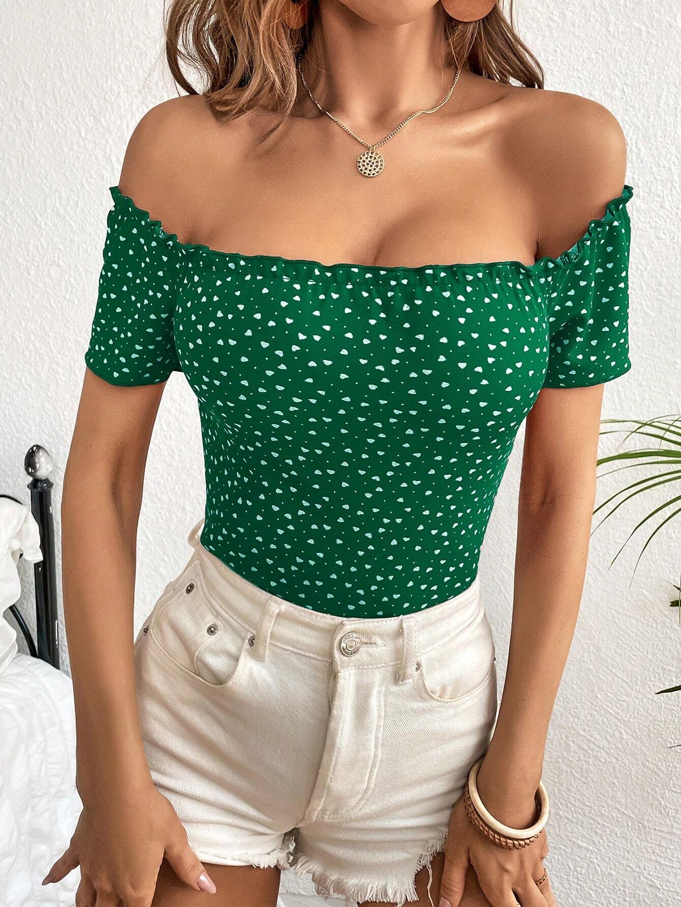 Camiseta con estampado de coraz?n de hombros descubiertos ribete en forma de lechuga - Imagen 3