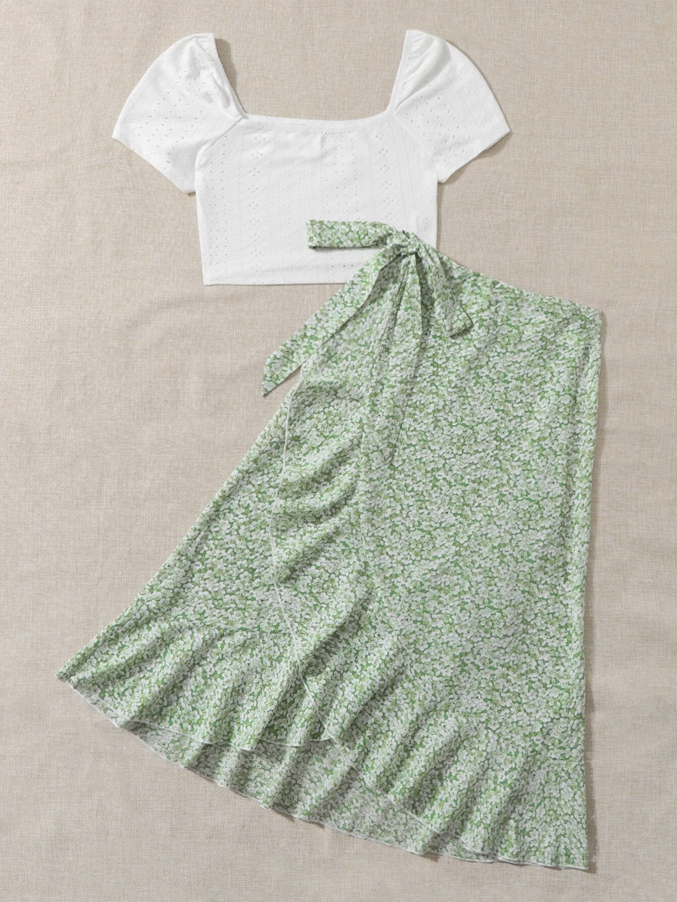 Conjunto Top corto unicolor & Falda cruzada con estampado floral - Imagen 4