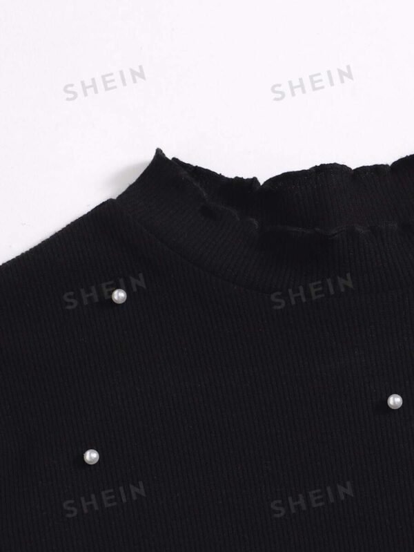 Camiseta corta con perlas con ribete de lechuga - Imagen 3