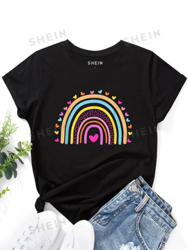 Camiseta con coraz?n con con estampado de arco?ris