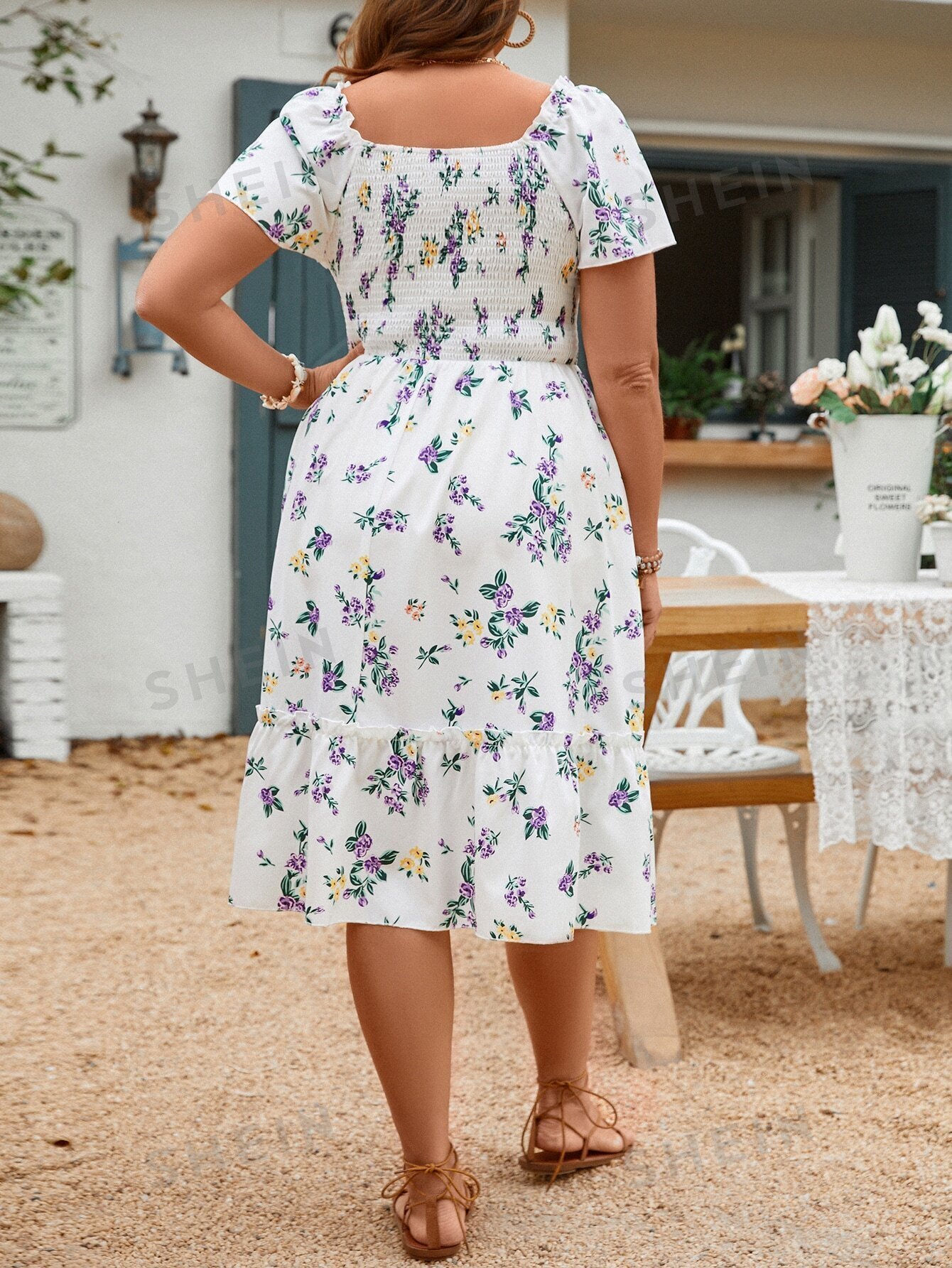 Vestido con estampado floral bajo con fruncido - Imagen 2