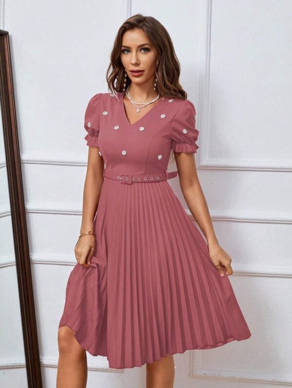 Vestido con dise?o de perlas de manga farol ribete fruncido bajo fruncido