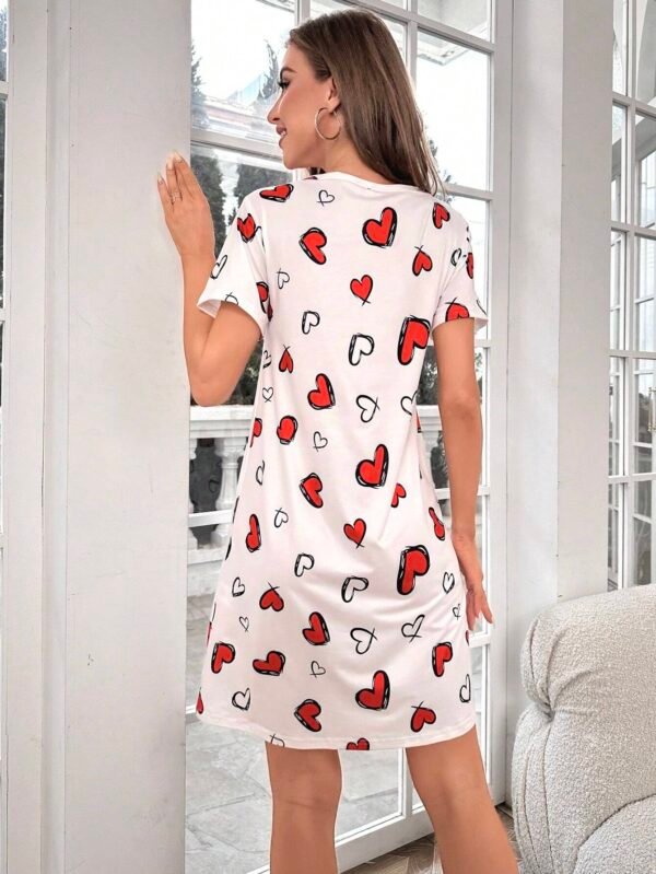Vestido de dormir con estampado de corazon - Imagen 2