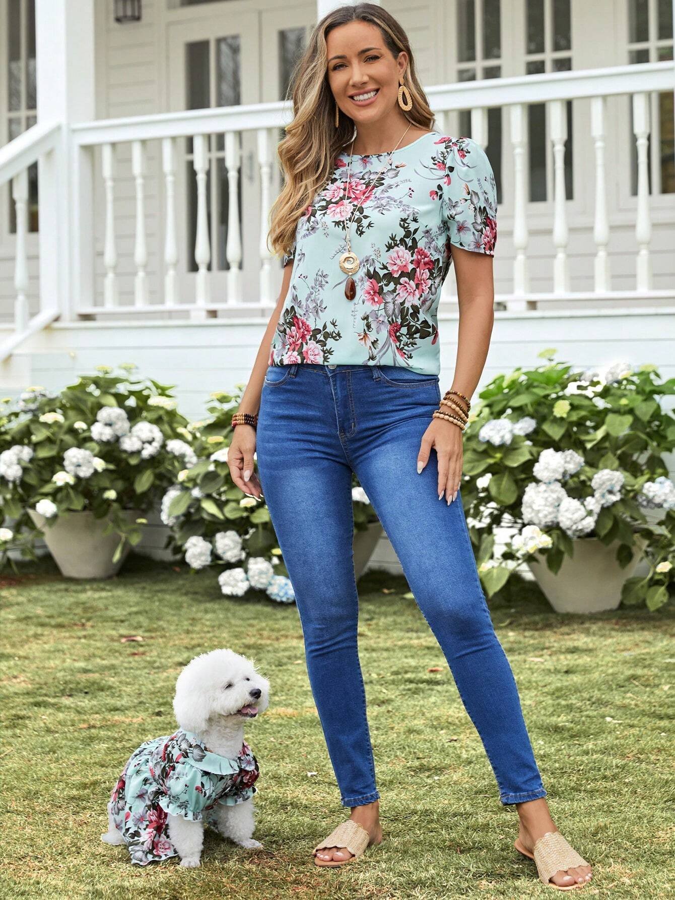 Camisa informal de mujer con cuello redondo y estampado de flores - Imagen 2
