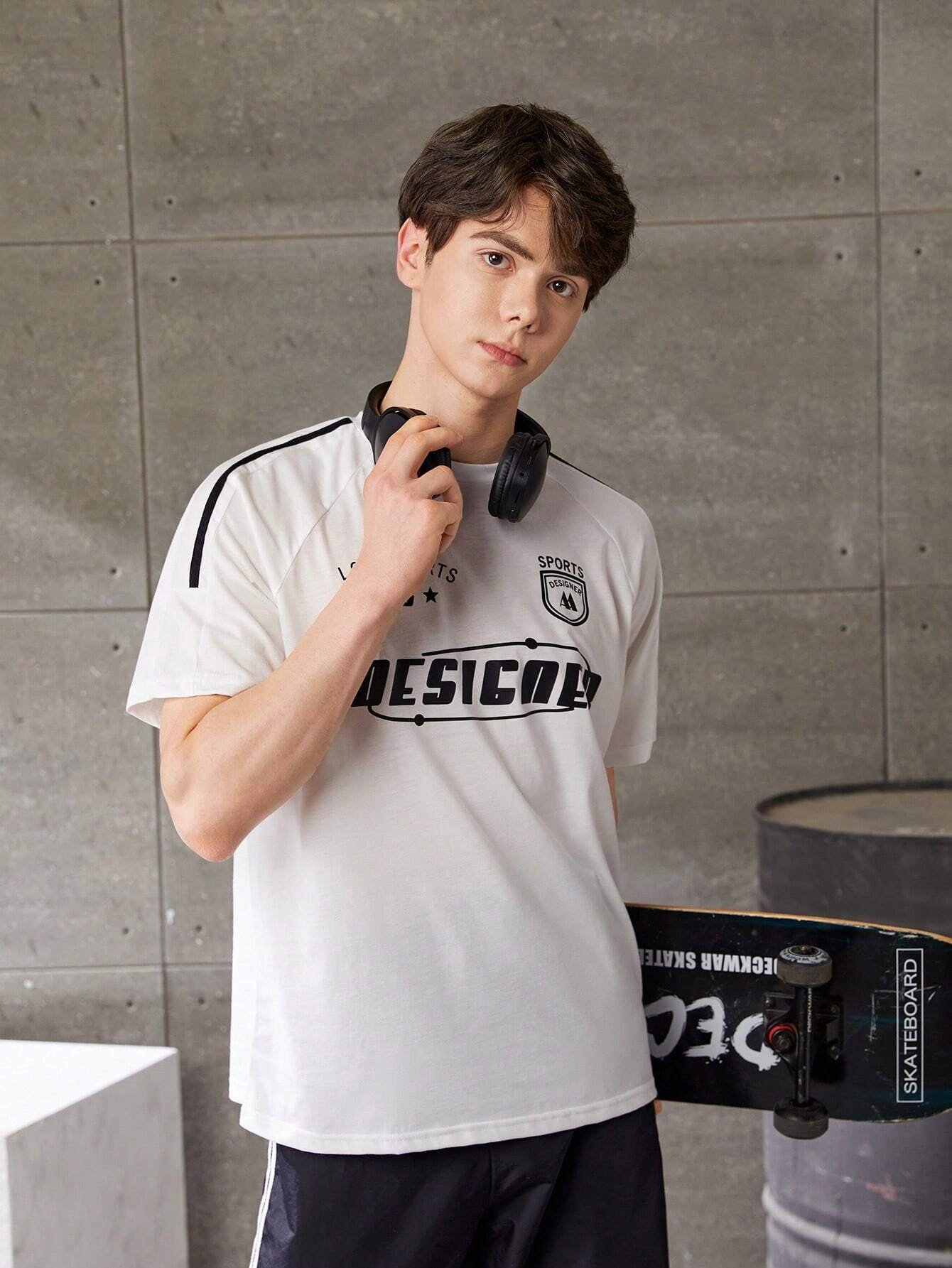 Camiseta Suelta De Moda Para Chico Adolescente Con Detalles De Parches Estampados - Imagen 3