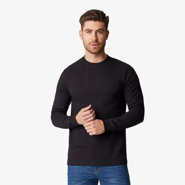 Playera cuello rendondo manga larga negro