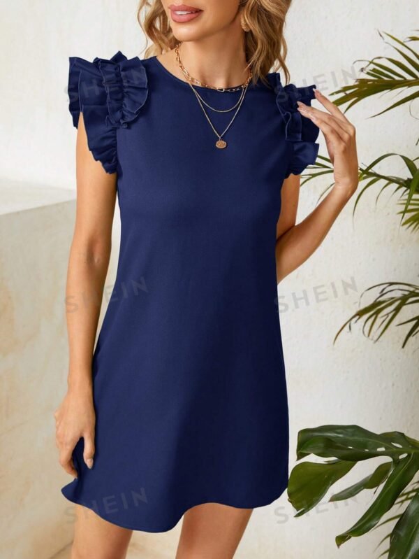 Vestido tejido recto de manga corta y campana con cuello redondo unicolor para mujer