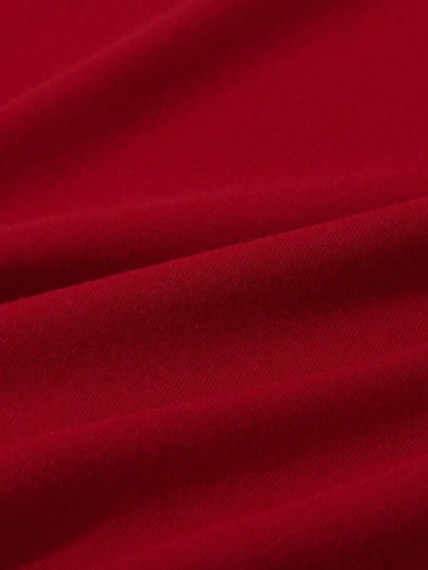 Camiseta básica roja vino casual y de moda - Imagen 3