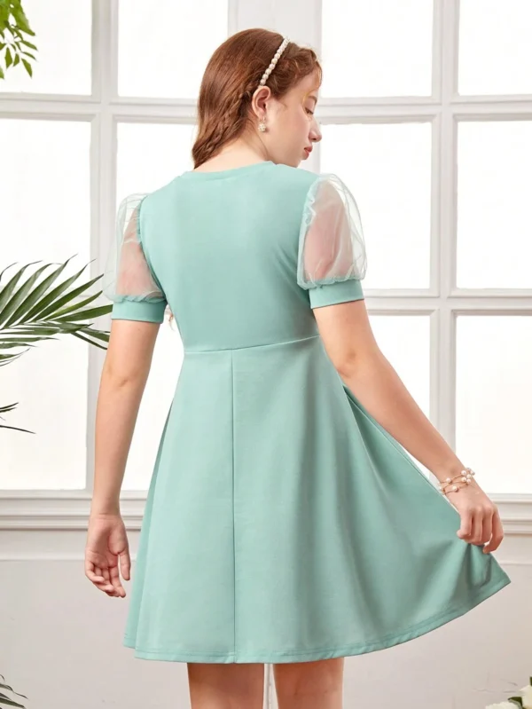 Vestido Elegante Con Manga Corta De Tejido De Punto Y Malla A Parches - Imagen 2