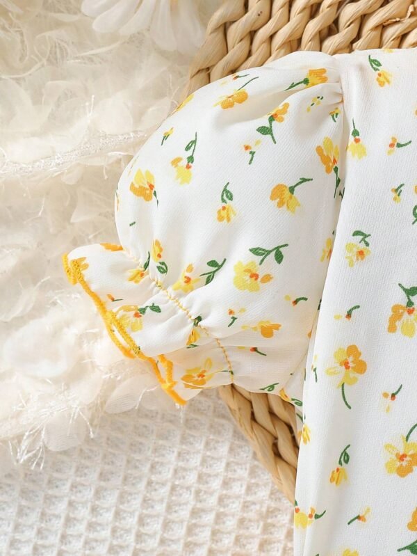 Conjunto de blusa de manga de globos con impresión floral y falda con dobladillo de volantes - Imagen 3