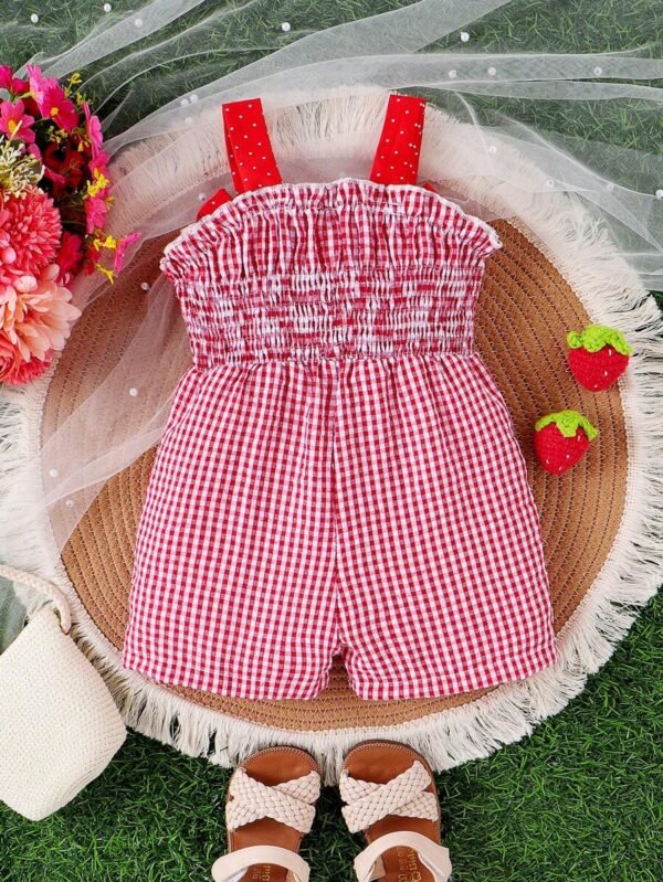 Mono de verano para bebé niña con detalles de lazo y decoración de parches de fresa a cuadros - Imagen 2