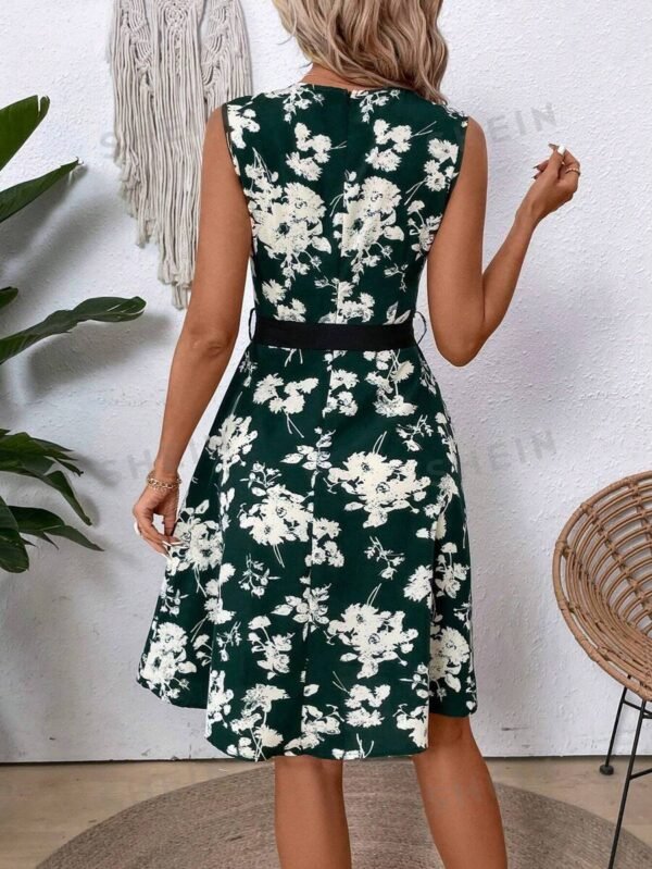 Vestido De Mujer Sin Mangas Con Estampado Floral Por Todas Partes - Imagen 2