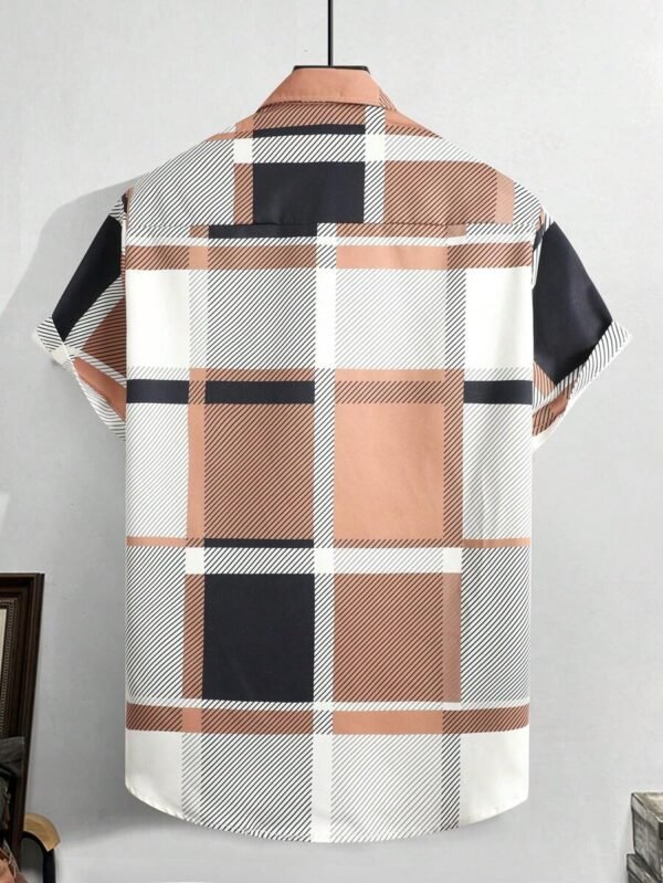 Camisa estampada de cuadros con botones delanteros y mangas cortas - Imagen 2