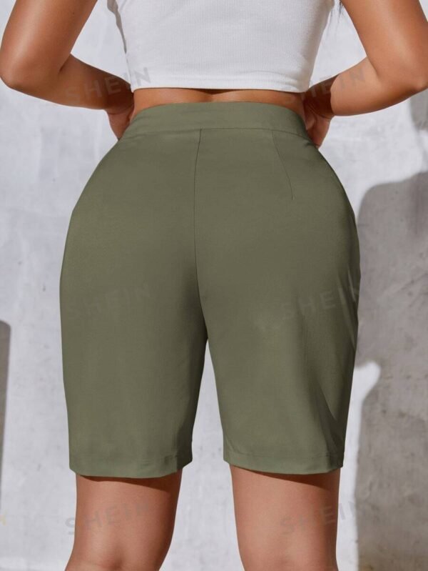 Shorts de talle alto con bolsillo oblicuo - Imagen 2