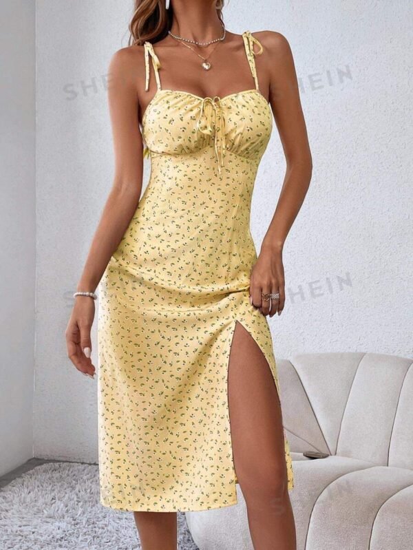 Vestido de tirantes floral de hombros con cordón de muslo con abertura