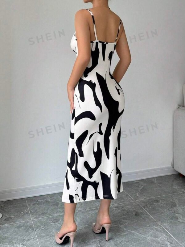 Vestido veraniego con tirantes a la altura de los muslos - Imagen 2