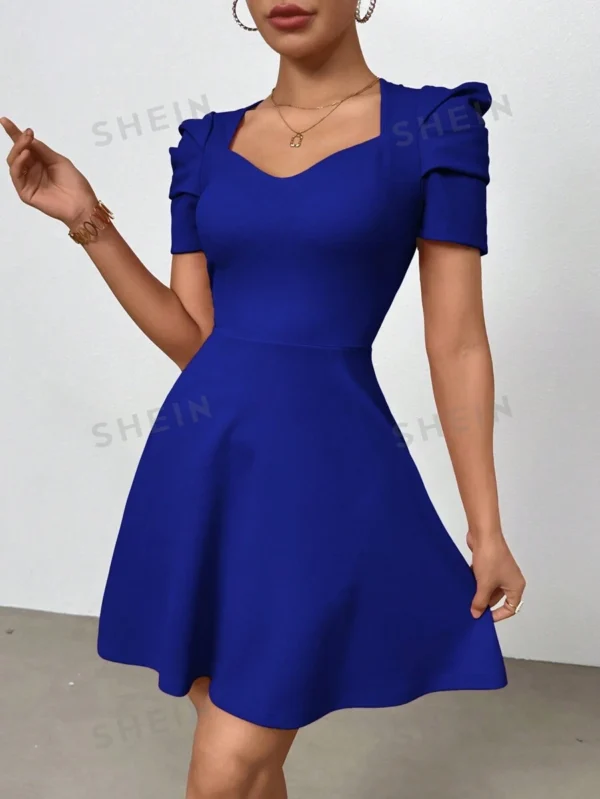 Vestido romántico de manga corta