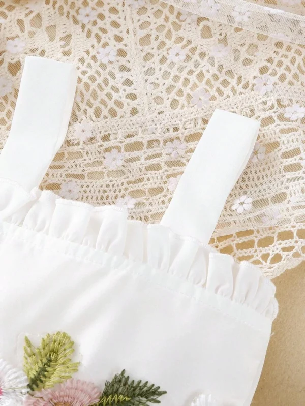 Pelele de bebé niña con bordado de flores vintage, diseño elegante y lindo - Imagen 3