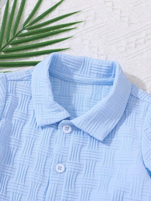 Conjunto de camiseta y pantalones cortos con textura para niño bebé - Imagen 2