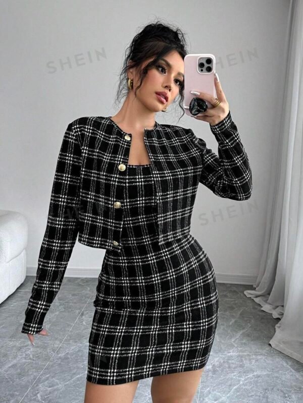 Conjunto de vestido ajustado con estampado de cuadros y chaqueta