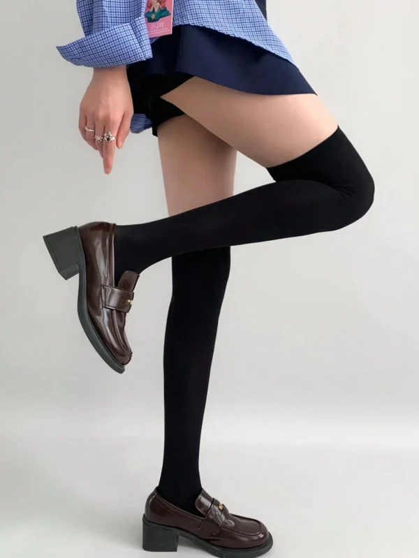 1 par de calcetines blancos hasta la rodilla para mujer - Imagen 2