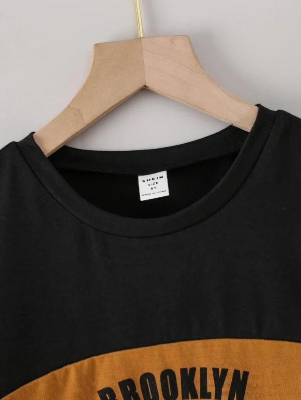 Camiseta con cuello redondo con bloque de color para niño preadolescente - Imagen 2