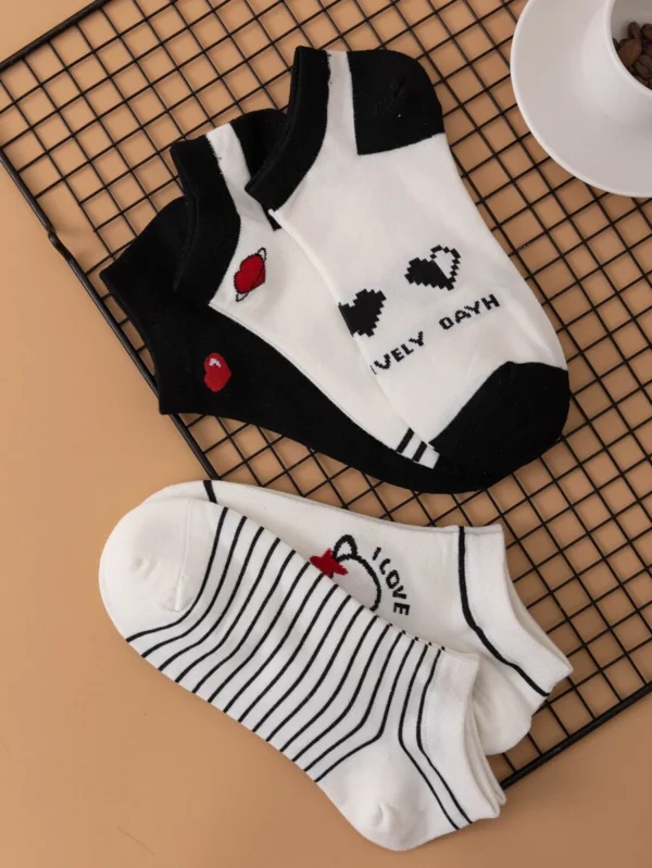 5 pares Calcetines tobilleros de rayas & con patrón de corazón - Imagen 3