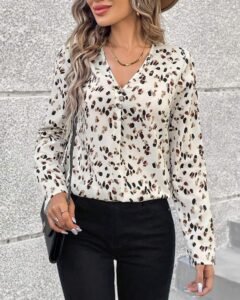 Camisa de manga larga con estampado total esencial para looks profesionales de mujer