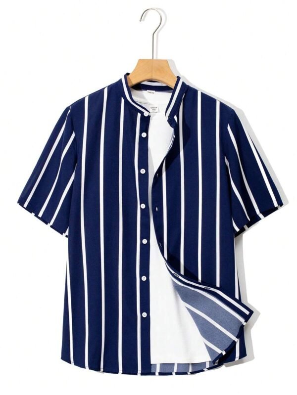Camisa de manga corta básica de ajuste holgado y a rayas
