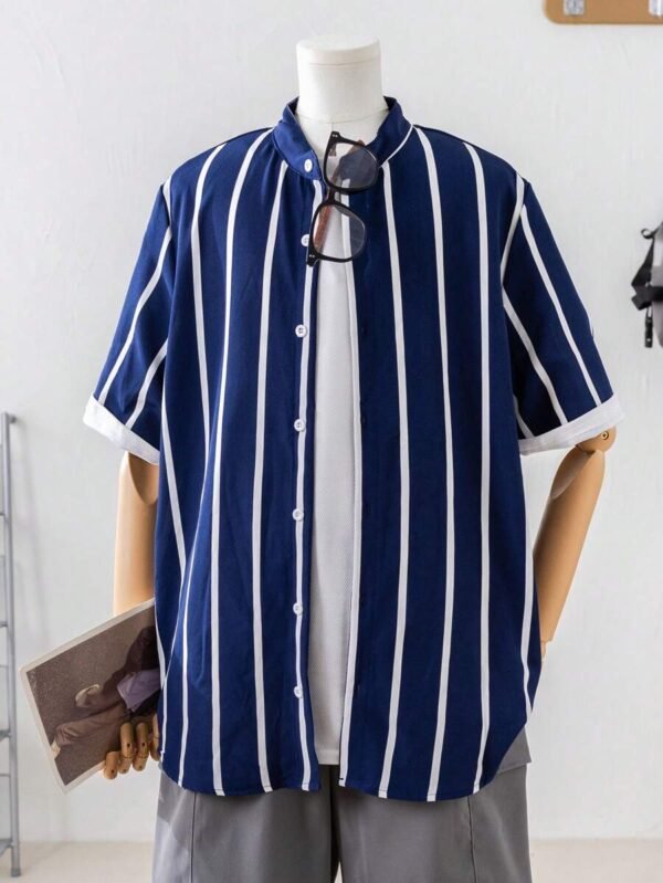 Camisa de manga corta básica de ajuste holgado y a rayas - Imagen 3