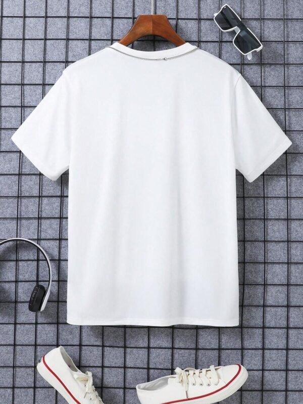 Camiseta Con Impresión De Letras Y Bloques De Color - Imagen 2