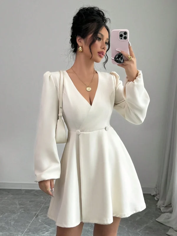 Vestido camisero de mujer de color liso, de cuello en V y manga larga de doble botonadura