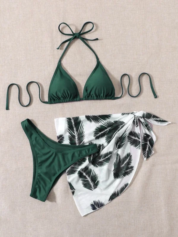 Conjunto de bikini con estampado de hojas Sujetador de triángulo halter y parte inferior de corte alto