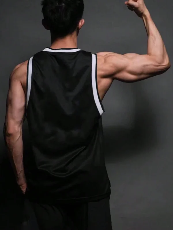 Top deportivo de hombres con cuello redondo y bloques - Imagen 2