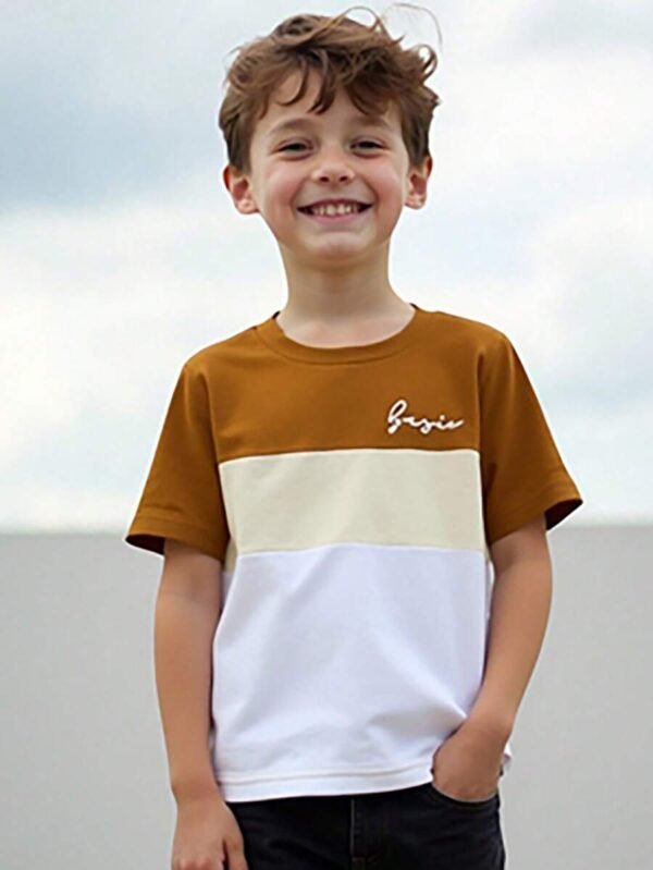 Playera Gráfica Para Niño Con Letras Y Costura