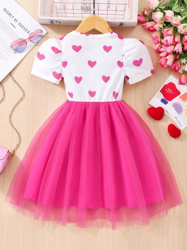 Vestido de manga corta con estampado de corazones y tela de malla - Imagen 2