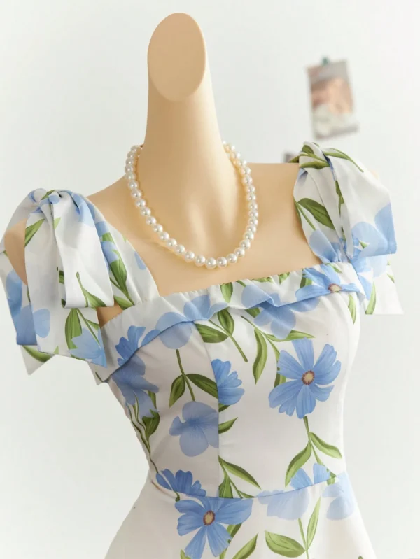 Vestido corto de línea A con estampado floral y cintura con lazada - Imagen 3