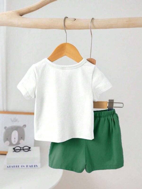 camiseta de manga corta con estampado de dinosaurio y shorts casual - Imagen 2