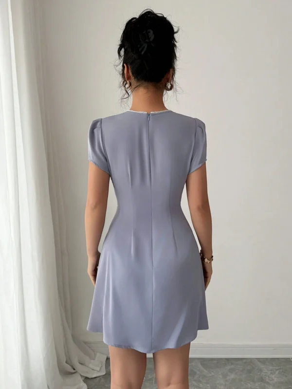 Vestido de verano elegante de gasa con mangas abullonadas y cintura ajustable - Imagen 2
